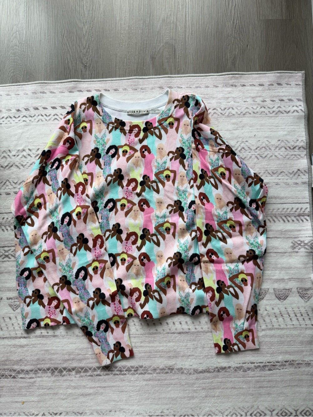 Alice + Olivia Kids Pink Multicolor Doll-Print Long Sleeve Pajama Top